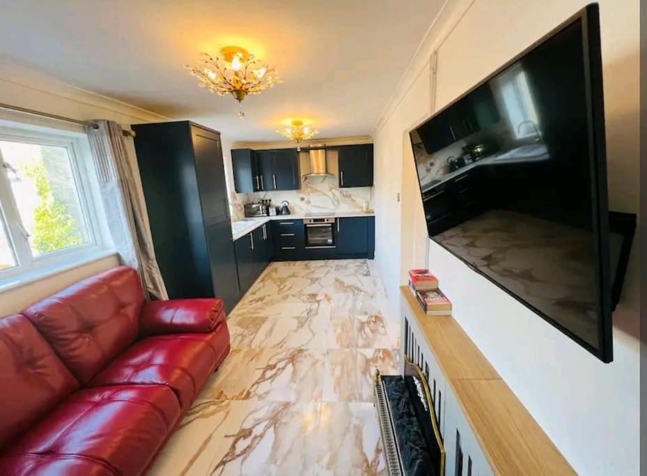 Modern 2 Bedroom Flat By Dover Port, Castle& Sea! Exterior foto
